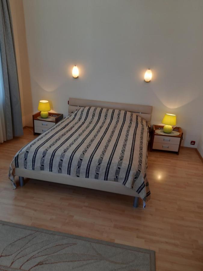 Romeo Family Apartments Талин Екстериор снимка