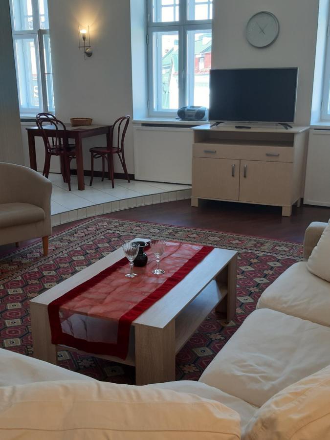 Romeo Family Apartments Талин Екстериор снимка