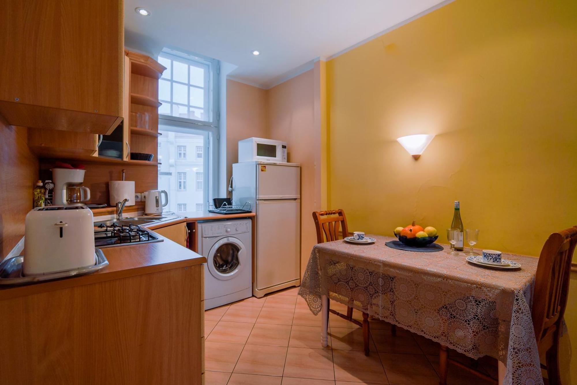 Romeo Family Apartments Талин Екстериор снимка
