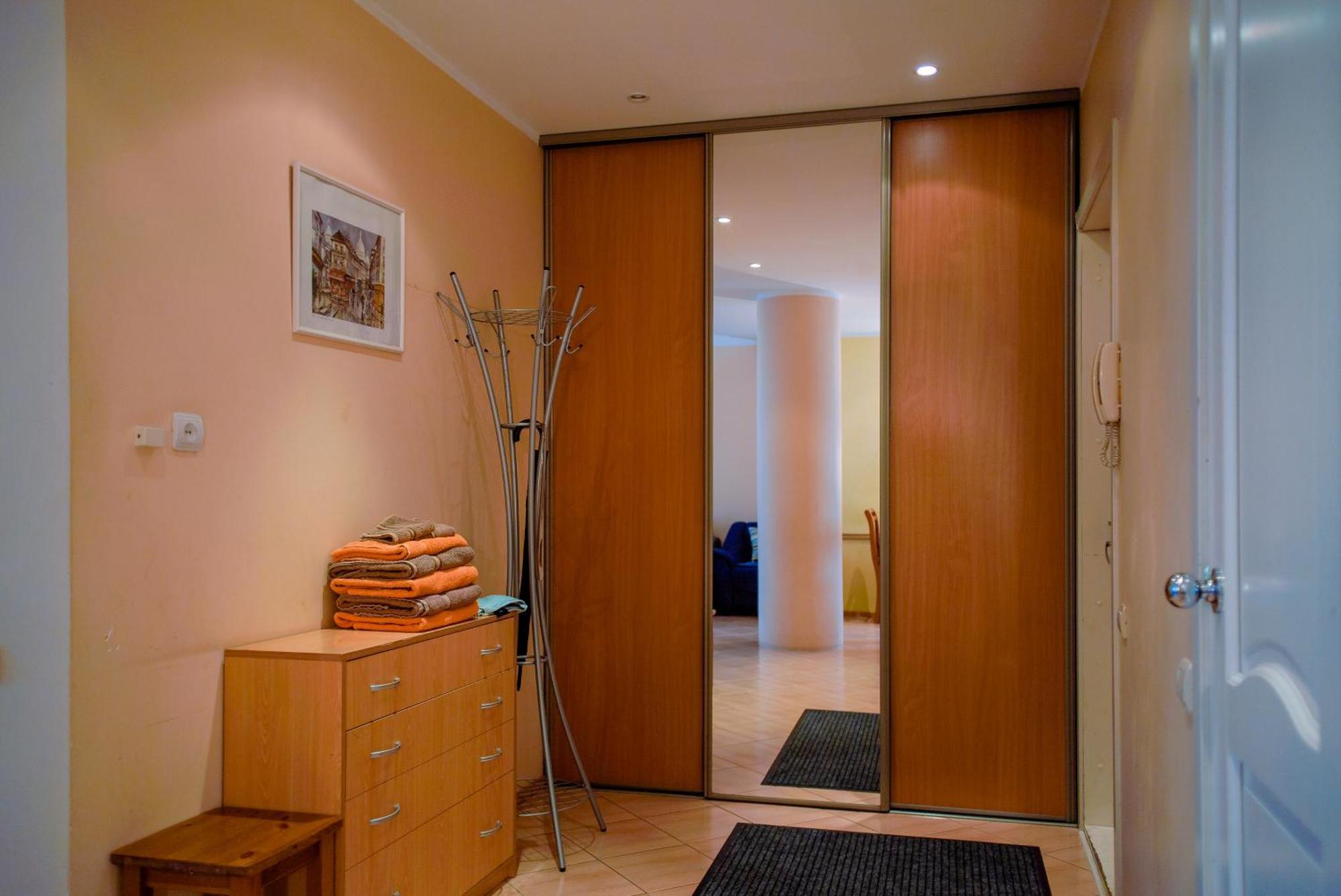 Romeo Family Apartments Талин Екстериор снимка