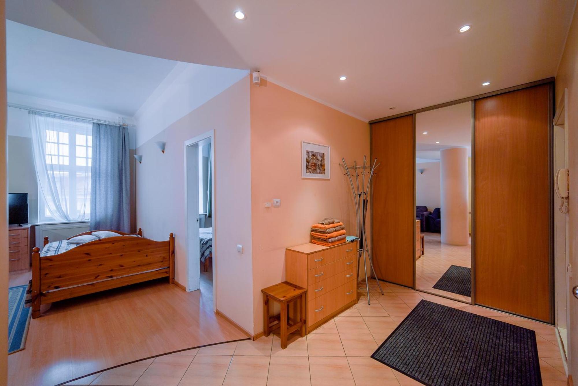 Romeo Family Apartments Талин Екстериор снимка