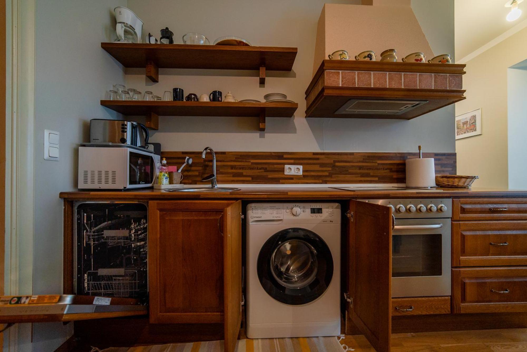 Romeo Family Apartments Талин Екстериор снимка